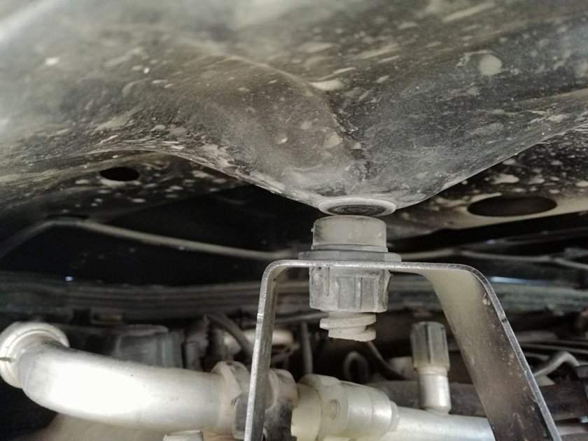 Домкрат Рено Флюенс