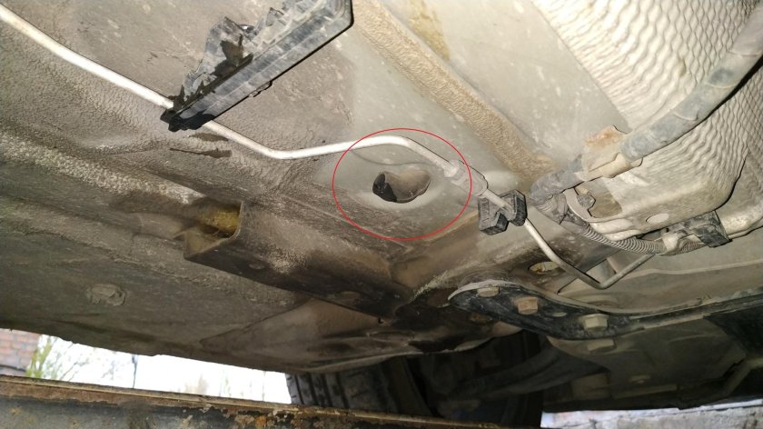 Днище Рено Лагуна 2