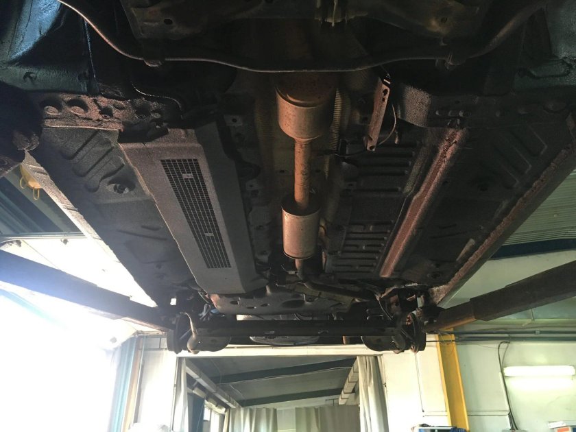 Днище Рено Логан 2