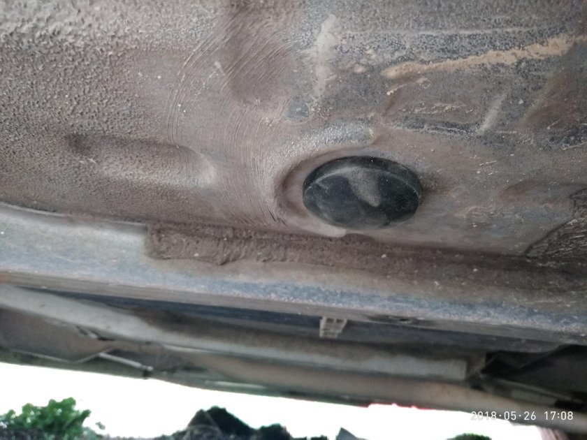 Заглушки днища Рено Меган 3