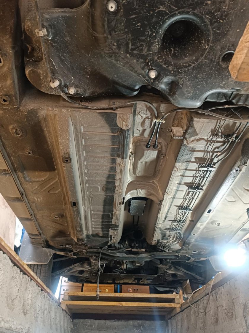 Фото днища Рено Симбол