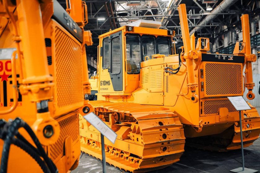 Чтз уралтрак челябинский тракторный завод