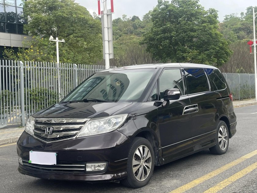 Honda elysion prestige 2008