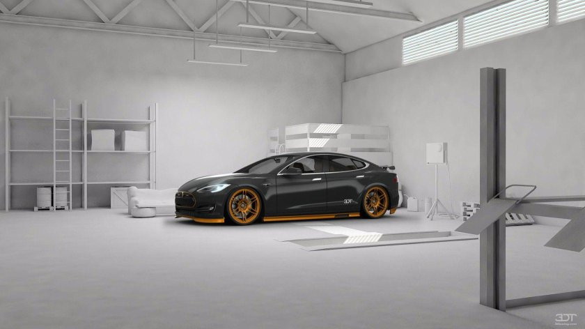 Машина в гараже