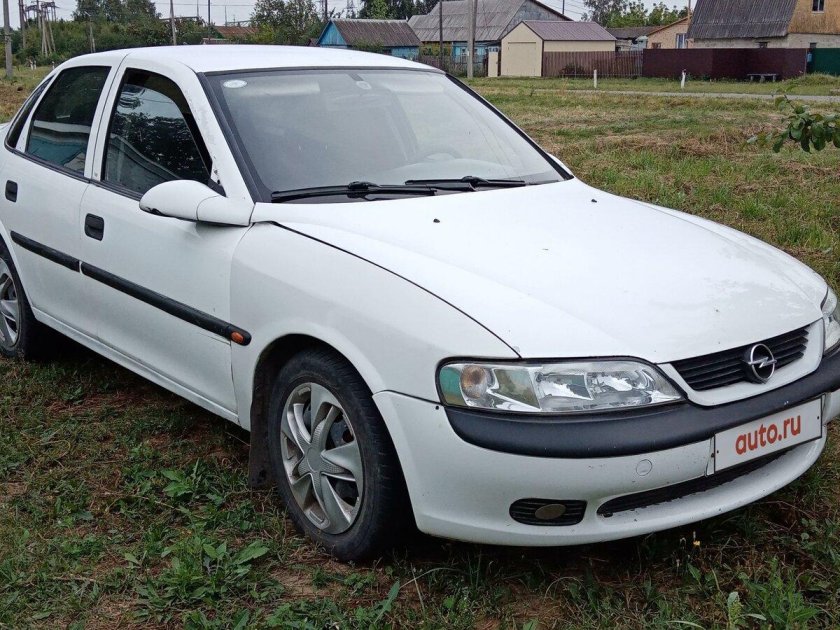 Опель Вектра б 1996 белый