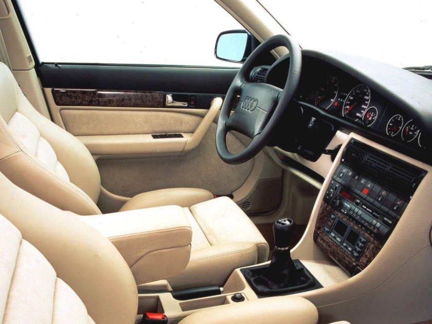 Audi a6 c4 1994 Interior