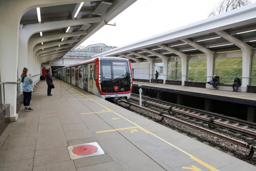 Москва вагон метро