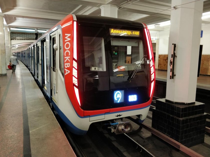 Вагон метро 81-765