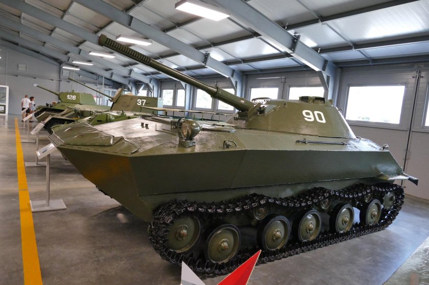 К-90 — Советский опытный лёгкий плавающий танк