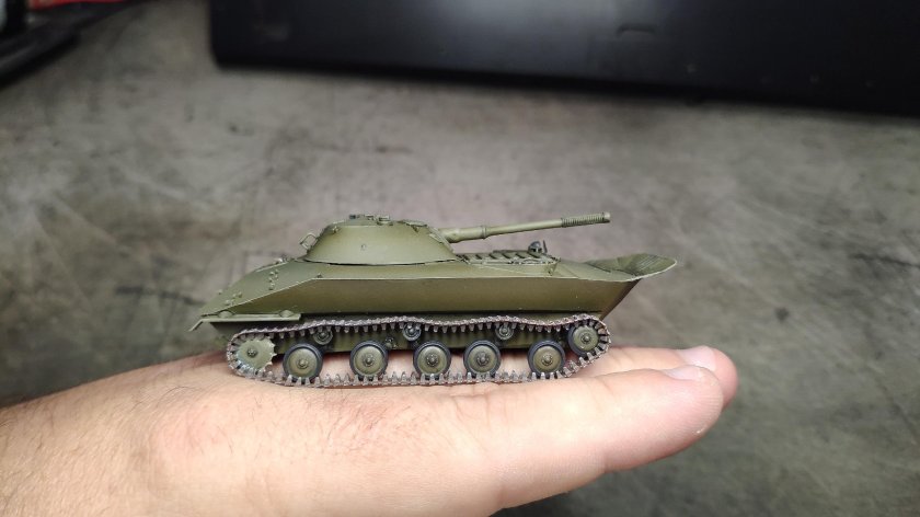 F-IV-H-экспериментальный плавающий танк