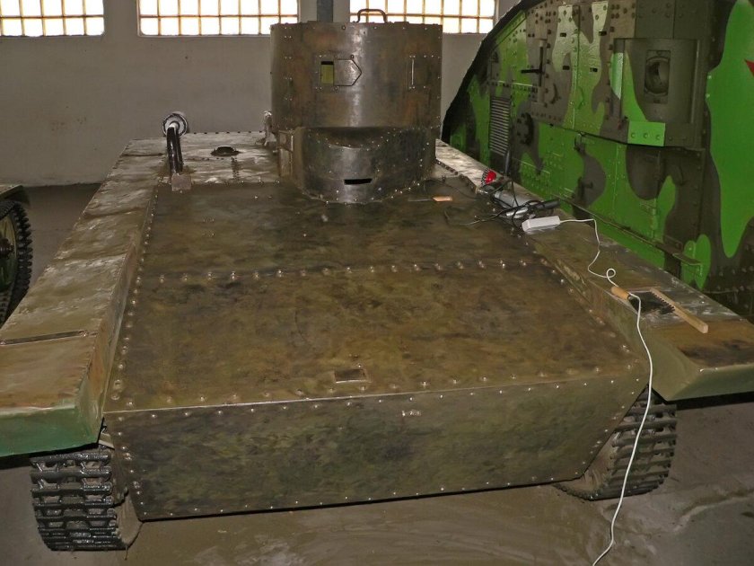 Советский плавающий танк