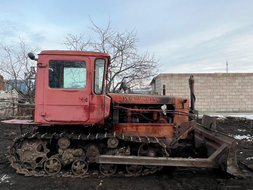 Трактор гусеничный дт 75