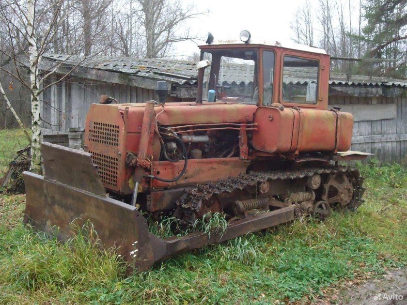 Трактор ДТ-75 бульдозер