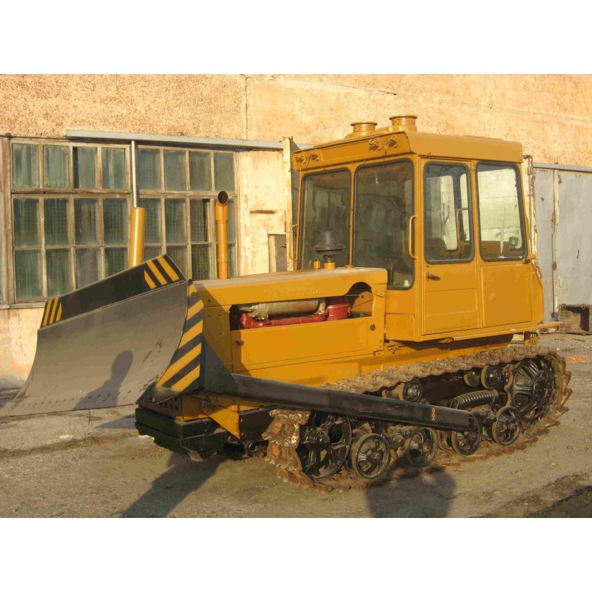 Трактор ДТ 75 казахстанец