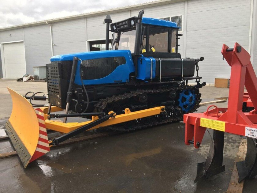 Бульдозер ДТ 75 С поворотным отвалом