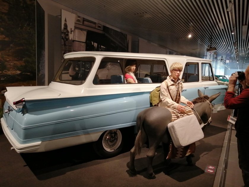 Микроавтобус старт Кавказская пленница