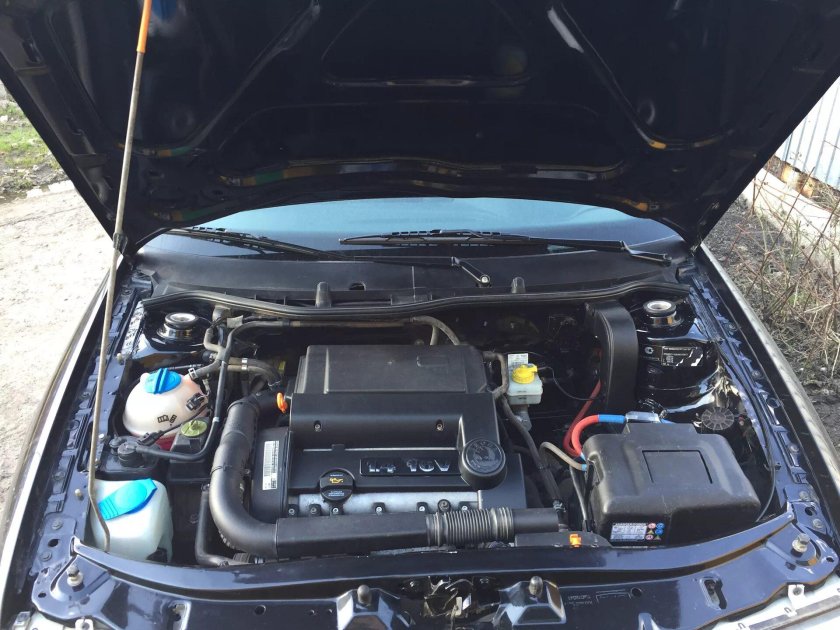 Skoda Octavia Tour 1.4 подкапотное