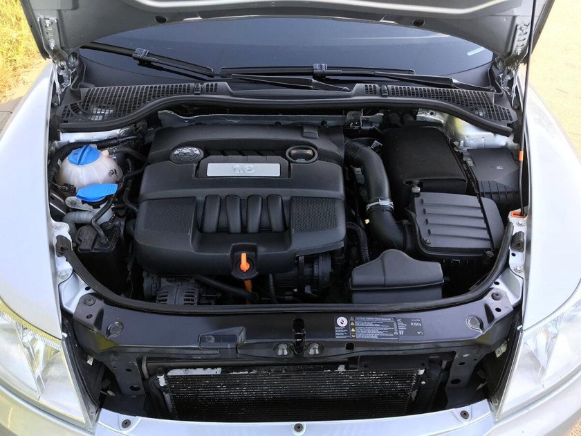 Шкода Октавия а5 1.6 MPI под капотом