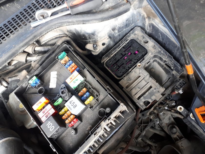 Реле АБС Октавия а5