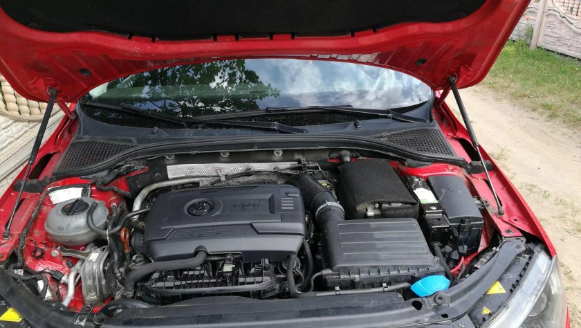 Шкода Октавия а8 под капотом