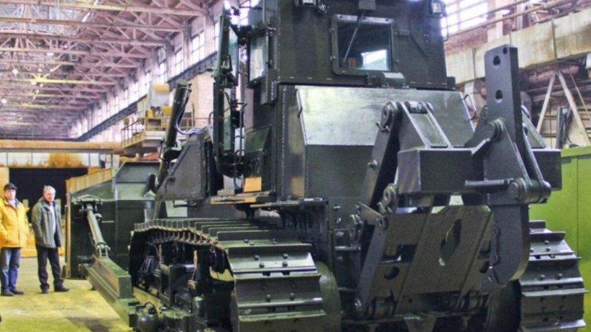 Бронированный трактор