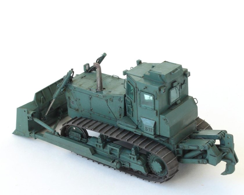 Бронированный бульдозер