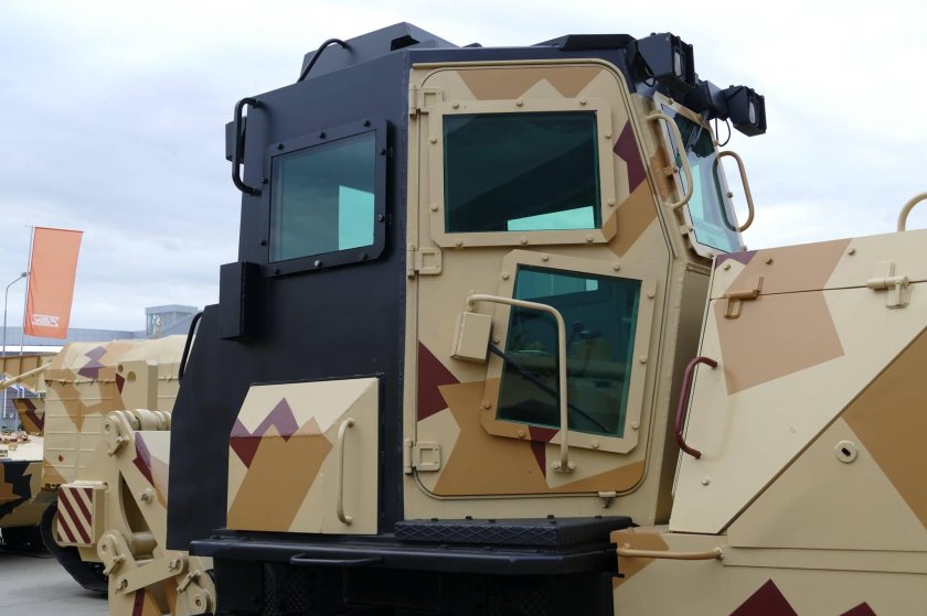 Бронированный бульдозер УВЗ б10м2с