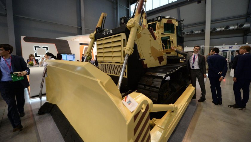 Бронированный трактор