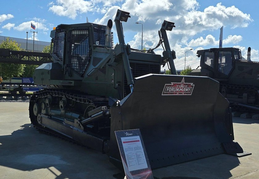 Бронированный бульдозер б12 м2