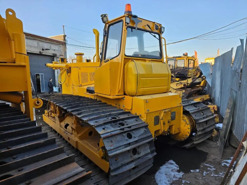 Бульдозер четра т35