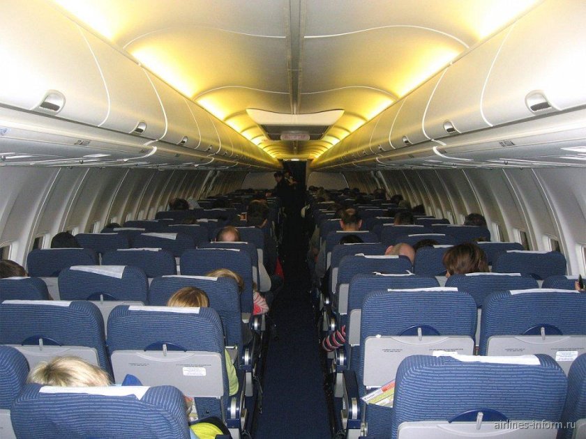 Салон самолета Боинг 737