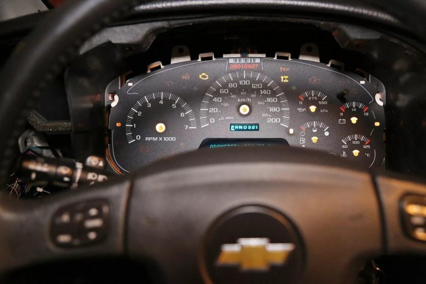 Приборная панель Шевроле Тахо