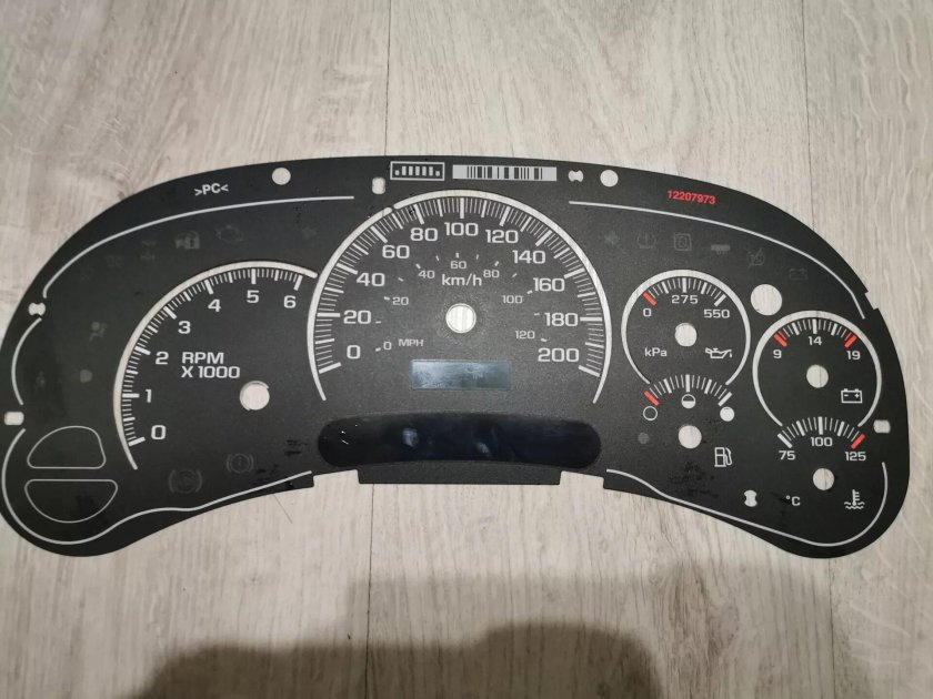 Ford Maverick Lariat instrument Cluster km
