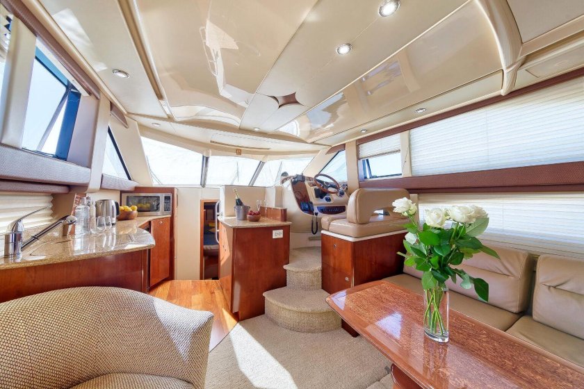 Meridian 341 яхта