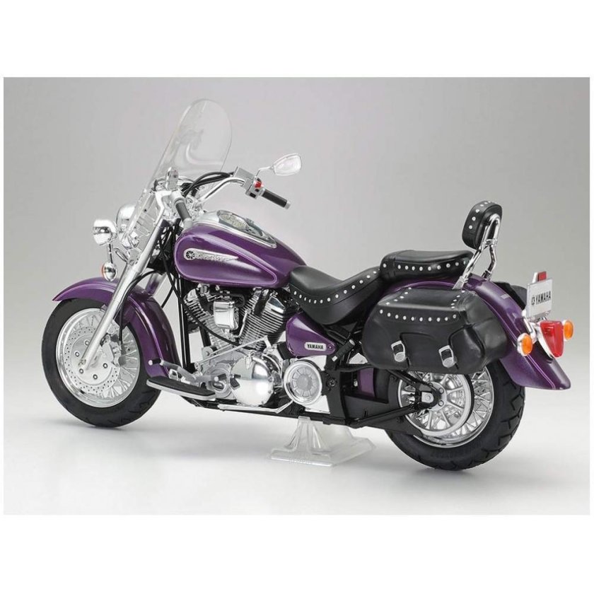 1/12 Yamaha xv1600 Roadstar Custom