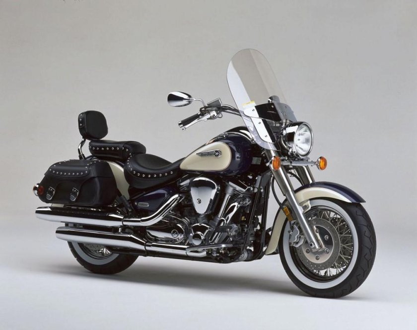 Yamaha xv1600 Roadstar
