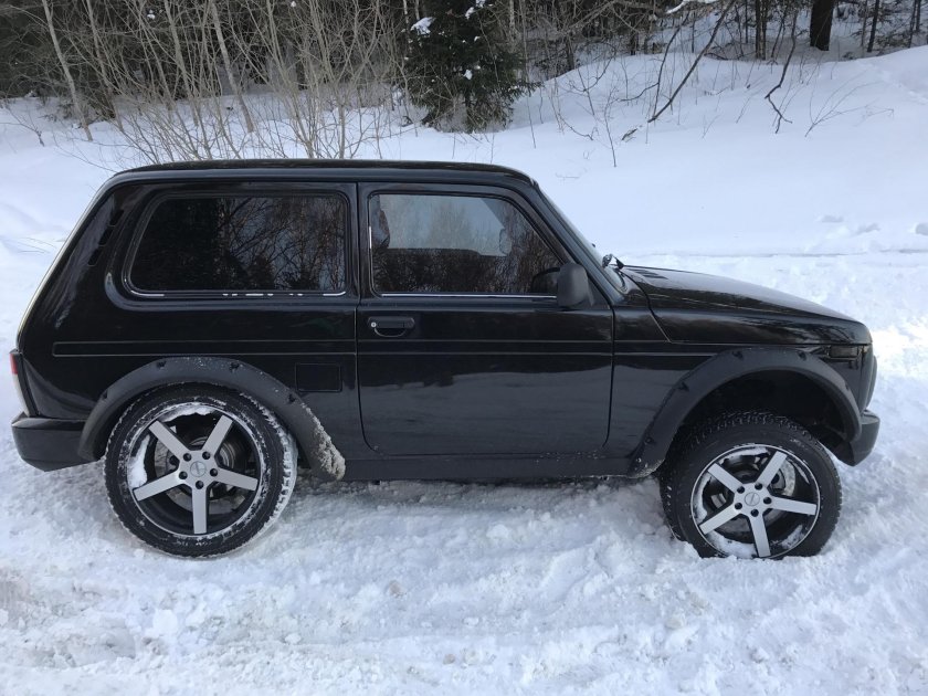 Нива Урбан r18