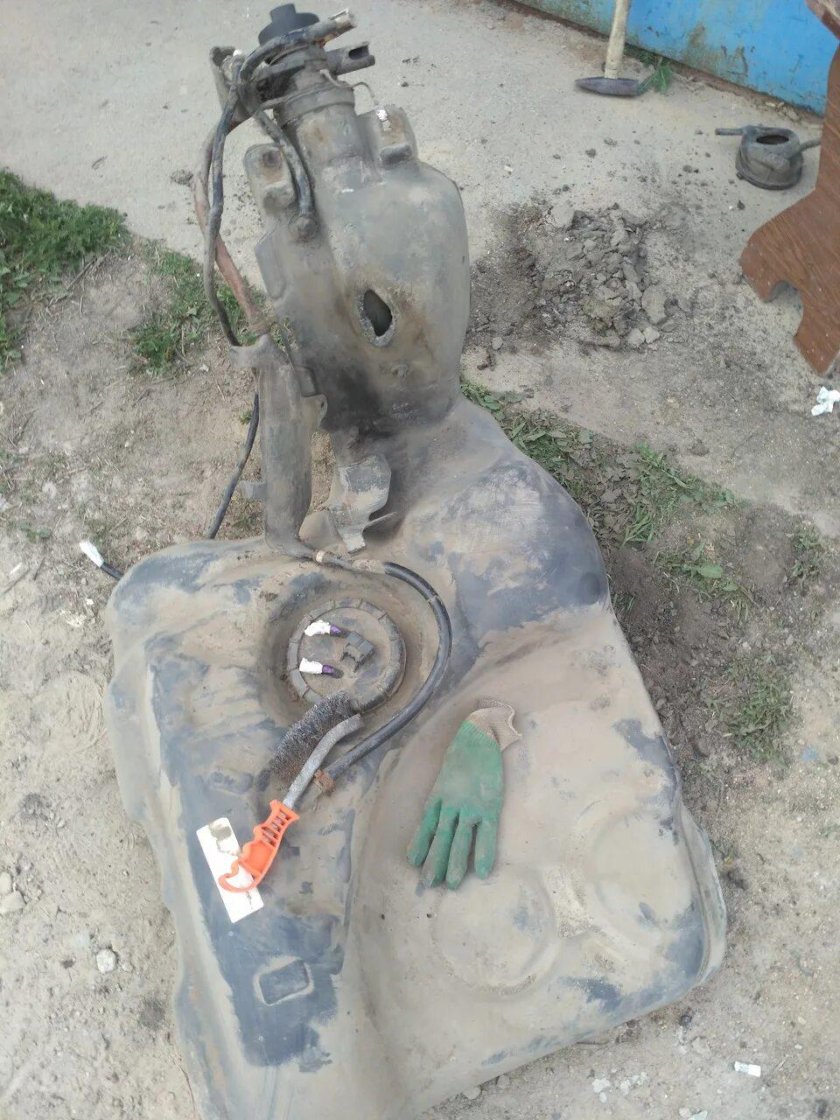 Топливный бак гольф 2