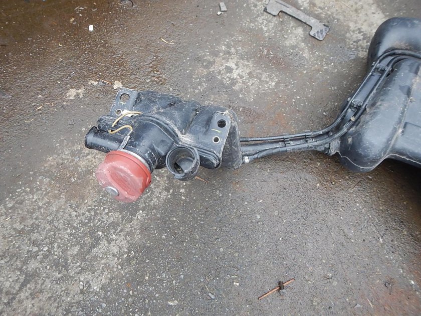 Фольксваген гольф 3 1997 год 1.6 aee4552 ресивер