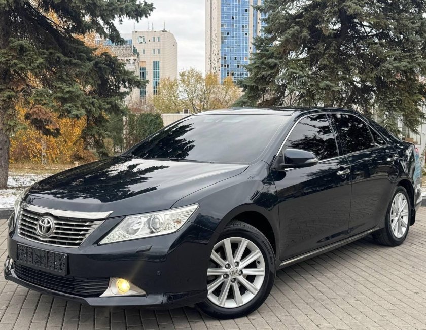Toyota camry 50 2012