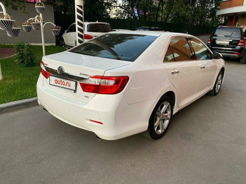 Toyota camry 50