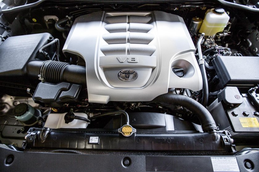 Toyota Land Cruiser 200 мотор