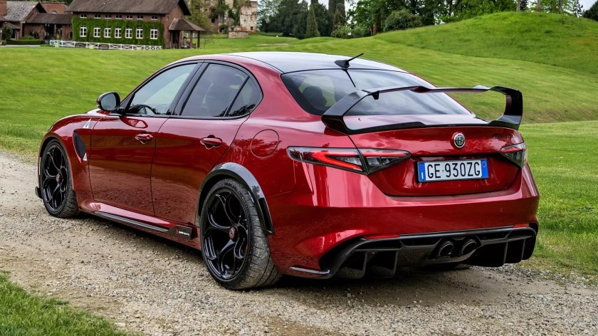 Alfa Romeo Giulia GTA