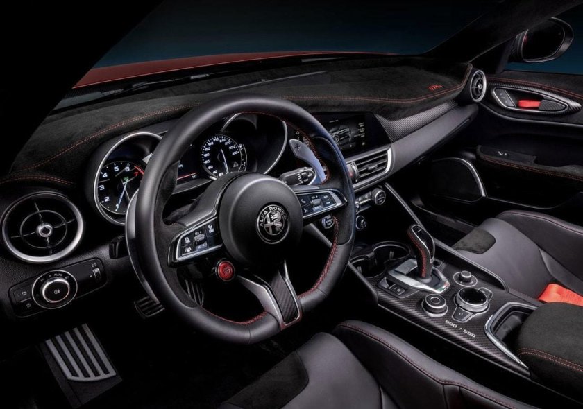 Alfa Romeo Giulia gt 2021