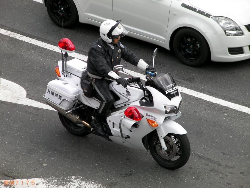 Японские полицейские мотоциклы