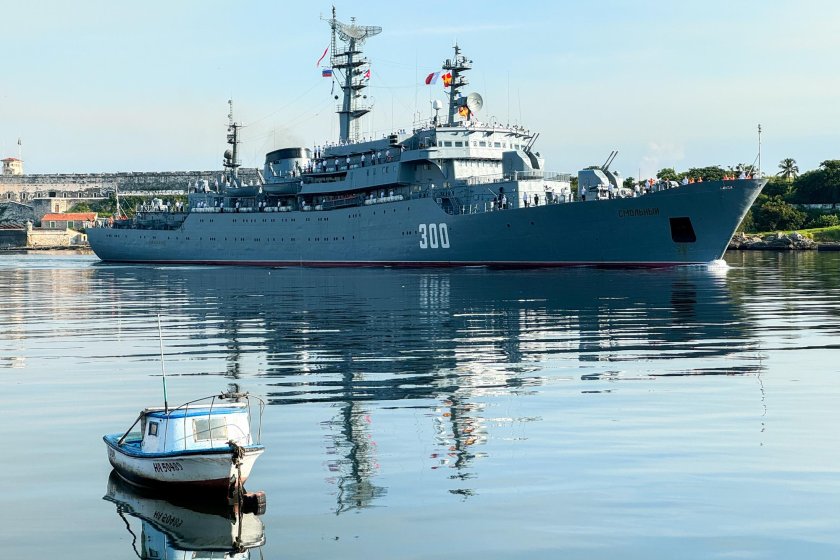 Смольный корабль балтийского флота