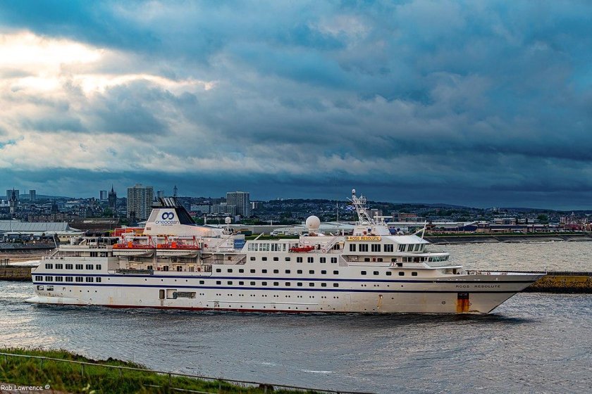 Круизное судно ледового класса