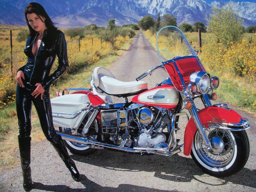 Женский Харлей Дэвидсон мотоцикл