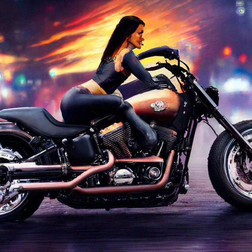 Девушка на мотоцикл