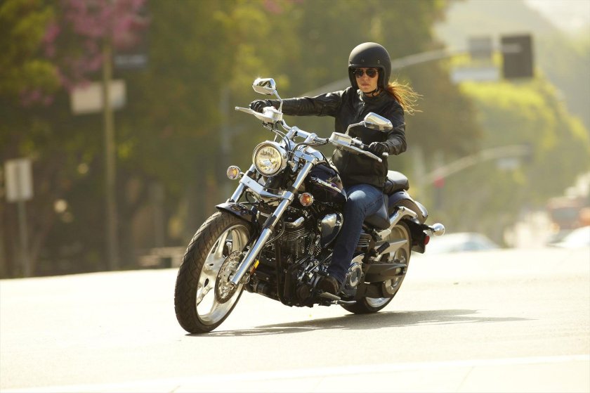 Женский Харлей Дэвидсон мотоцикл